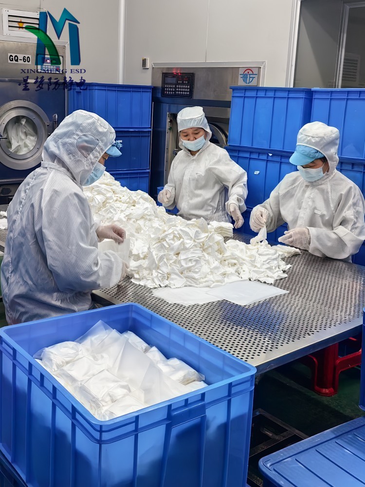 湖南長(zhǎng)沙無(wú)塵布廠家 3008無(wú)塵布 4009無(wú)塵布  1006普通纖維塵布 1009系聚脂纖維無(wú)塵布