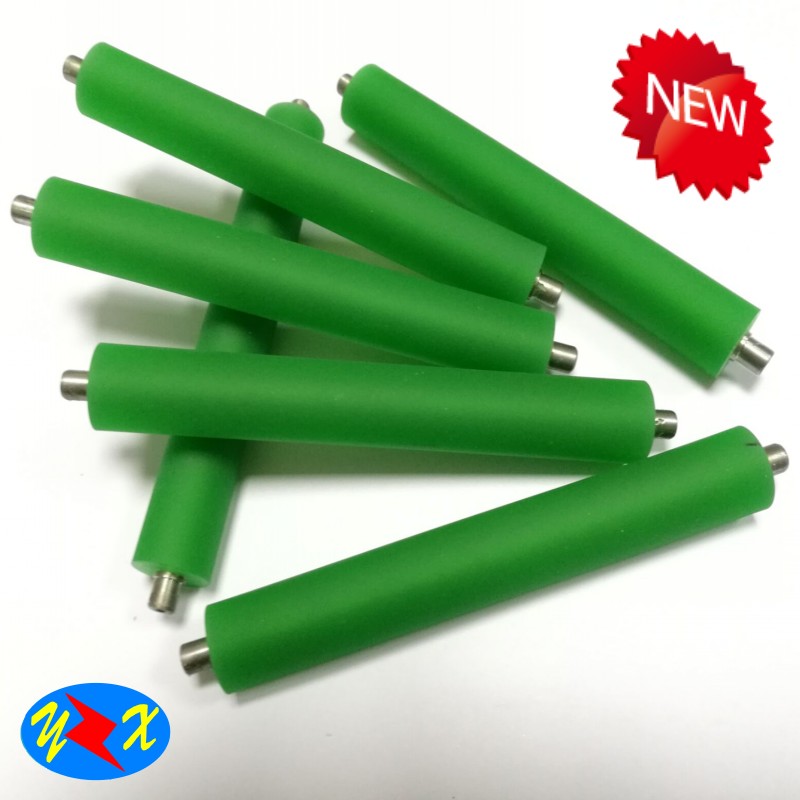 源頭廠家專業(yè)加工PCB板清潔機(jī)滾輪 防靜電機(jī)用硅膠輥筒 粘塵膠輥